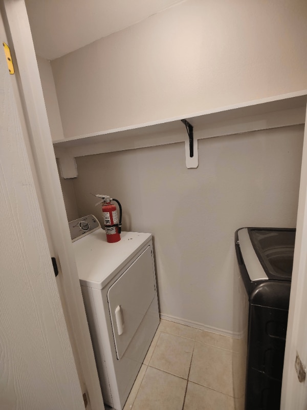 Building Photo - 2803 Pompeii St