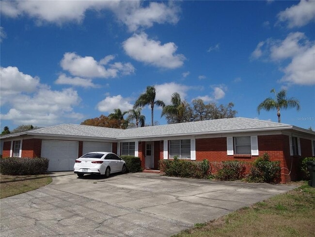 Building Photo - 11017 126th Ave N