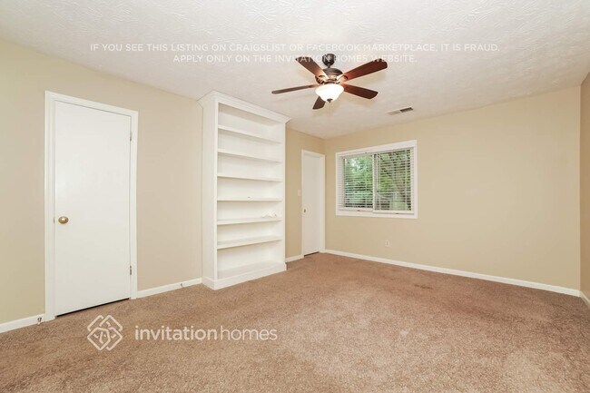 Building Photo - 4393 Fielding Ln