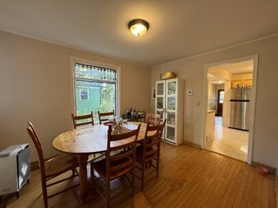 Building Photo - 122 Cecil St SE