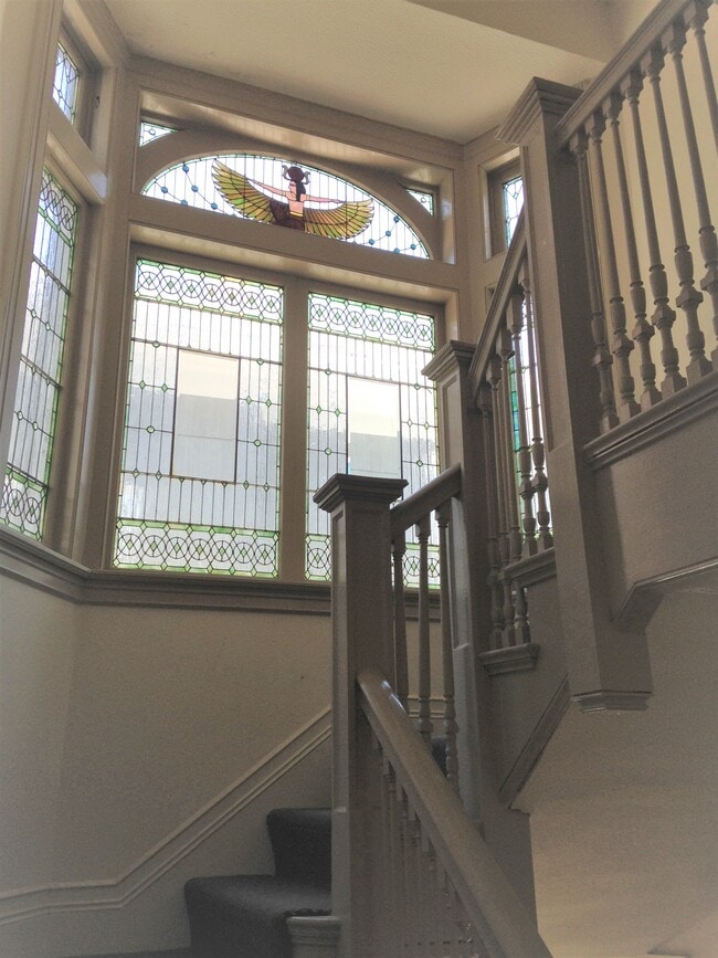 Building Photo - 203 S Goodman St