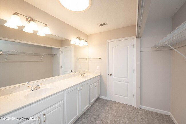 Building Photo - 1326 Cherry Hills Rd NE