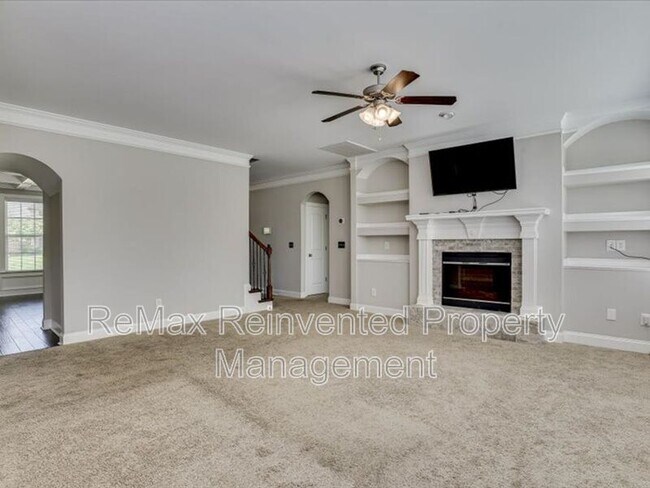 Building Photo - 314 Bella Rose Dr