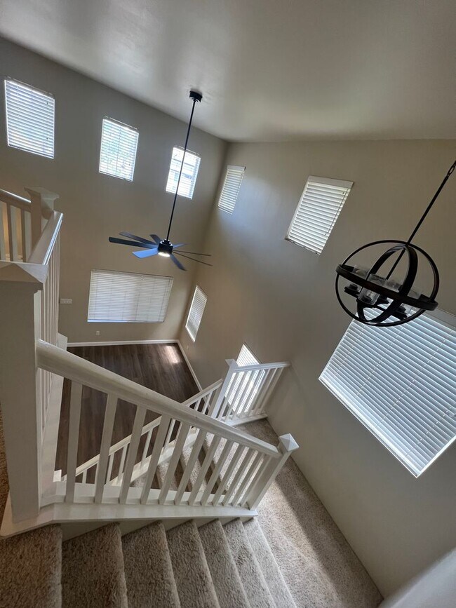 Building Photo - Beautiful 4 Bedroom Home in Ocean Pointe *...