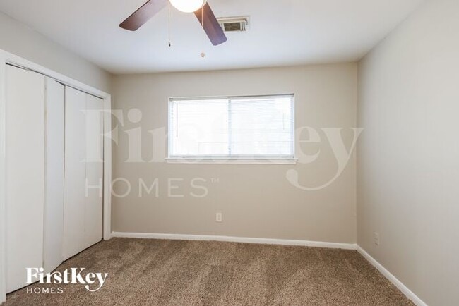 Building Photo - 4903 Shatner Dr