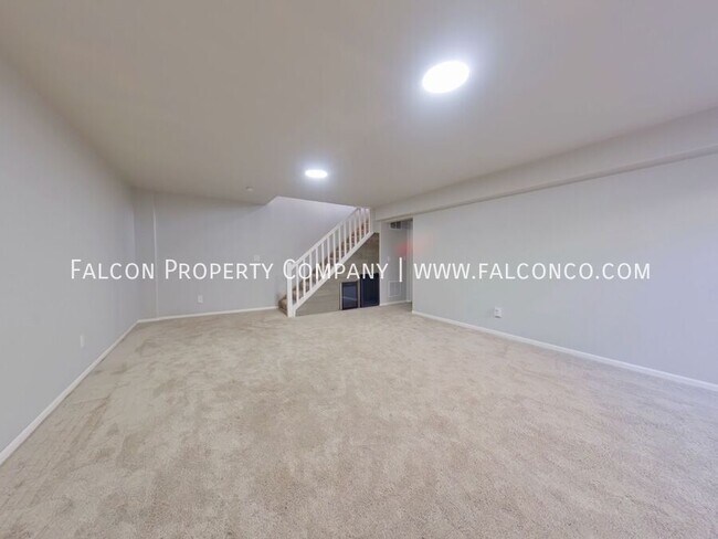 Building Photo - 9345 Hirono Rd