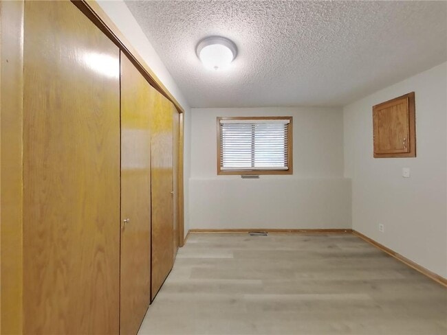 Building Photo - 4350 Thornhill Ln