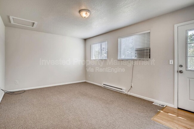 Building Photo - 172 S Cody St