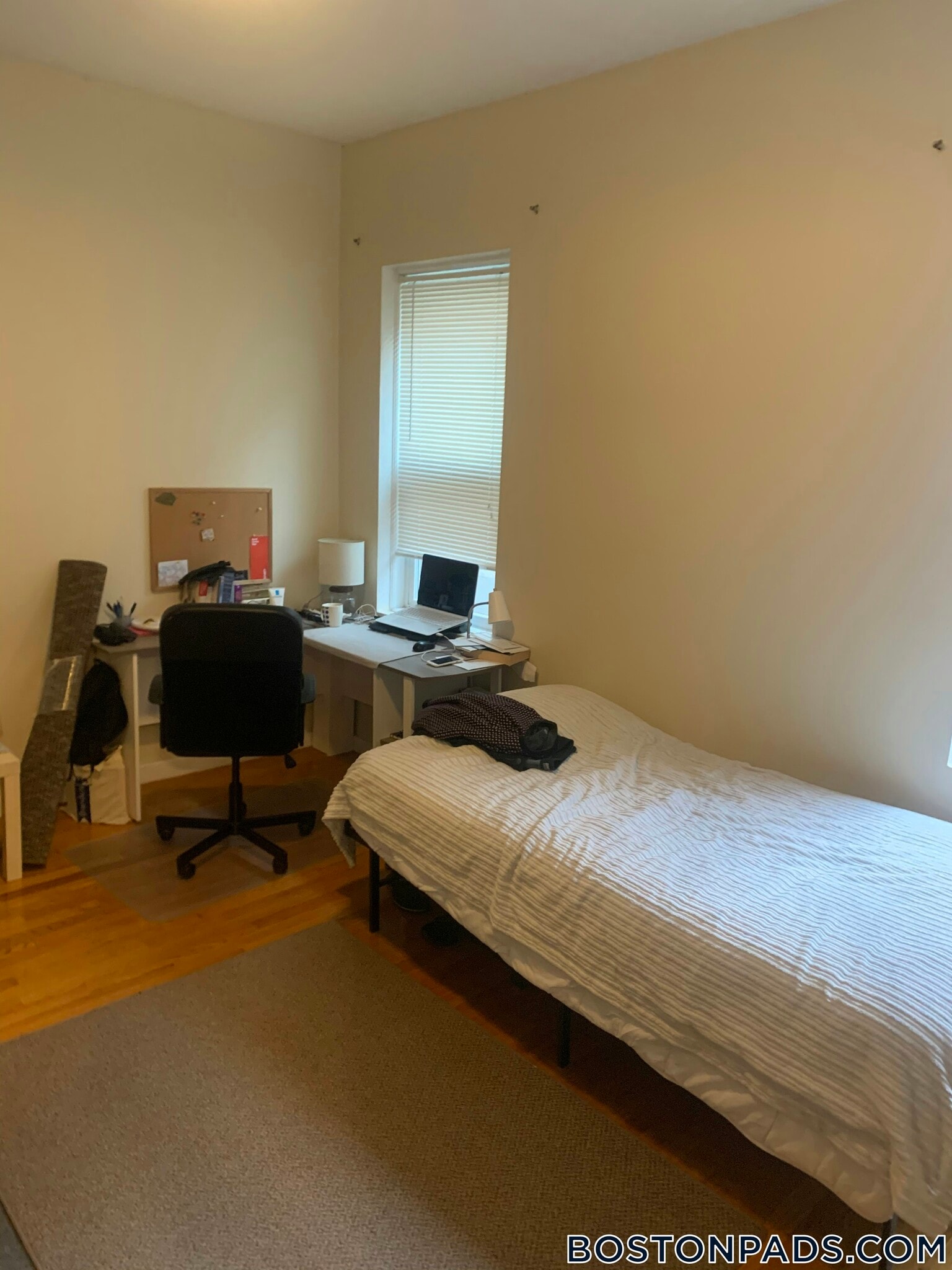 Building Photo - 165 Hemenway St