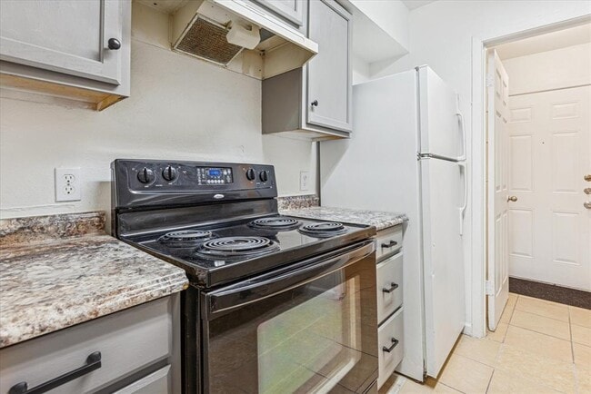 Building Photo - 8212 Sam Rayburn Dr