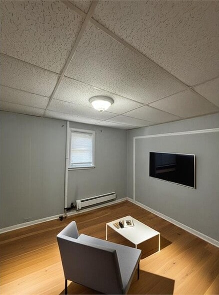 Building Photo - 240 Dixon Ave