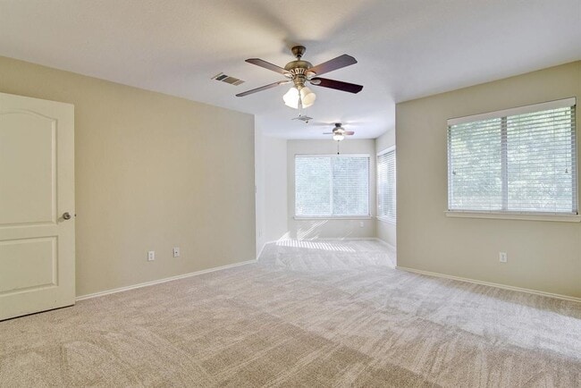 Building Photo - 7168 Ridge Oak Rd