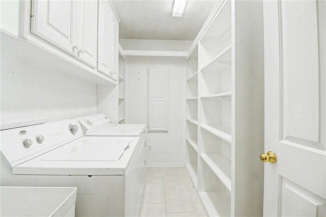 Building Photo - 3118 Pleasant Grove Dr