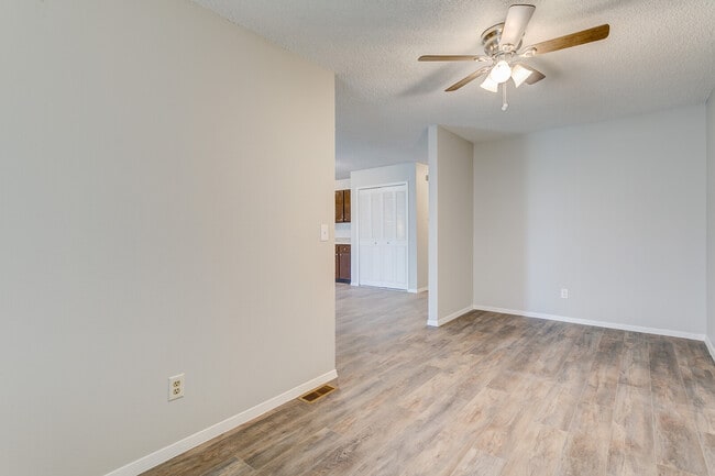 Building Photo - 1140 Holli Springs Ln