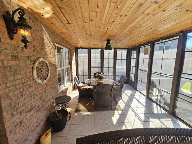 Building Photo - Lake Front Luxury in Chapin!