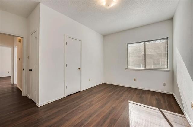 Building Photo - 812 Melville Dr