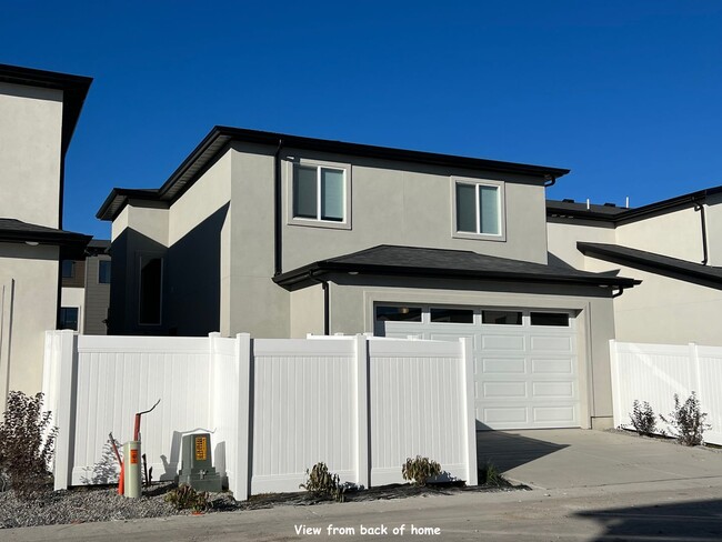 Building Photo - Beautiful Single Family Home in Rockwell R...