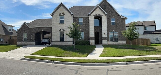 Primary Photo - 20808 Pinewalk Dr