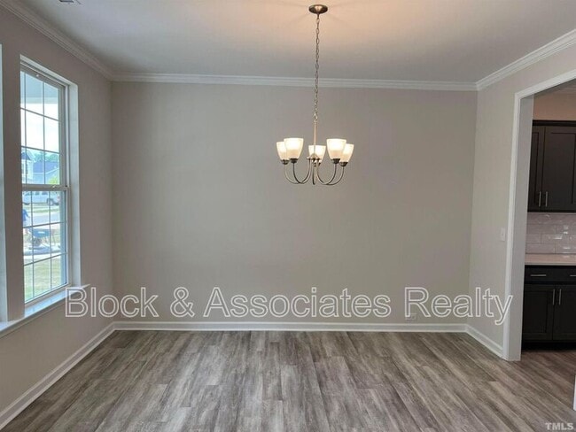 Building Photo - 248 Streamliner Blvd