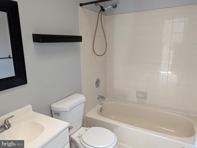 Building Photo - 22 Bryce Ct