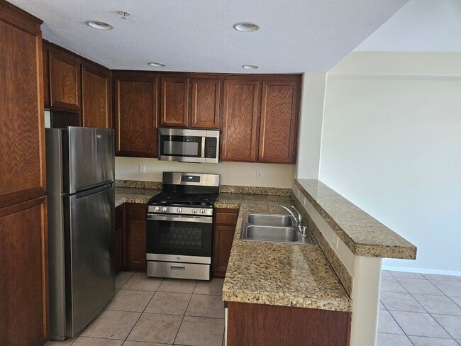 Building Photo - 1241 Santa Cora Ave