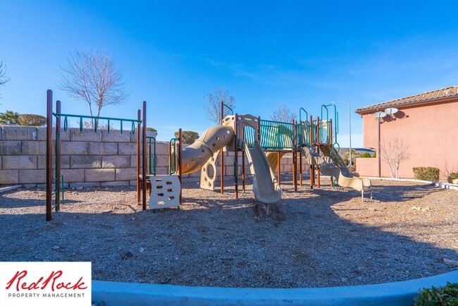 Building Photo - 2075 S Sir Monte Dr