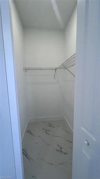 Building Photo - 1009 NE 15th Ln