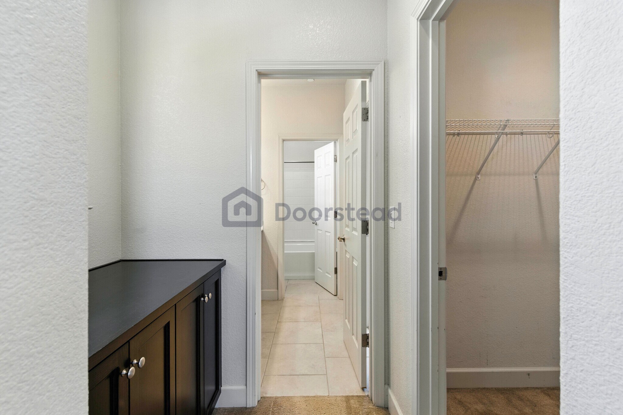 Building Photo - 4677 Lue Ln