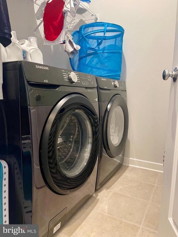 Building Photo - 23006 Sullivans Cove Sq