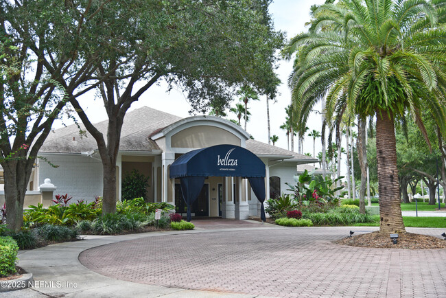Primary Photo - 800 Boardwalk Dr