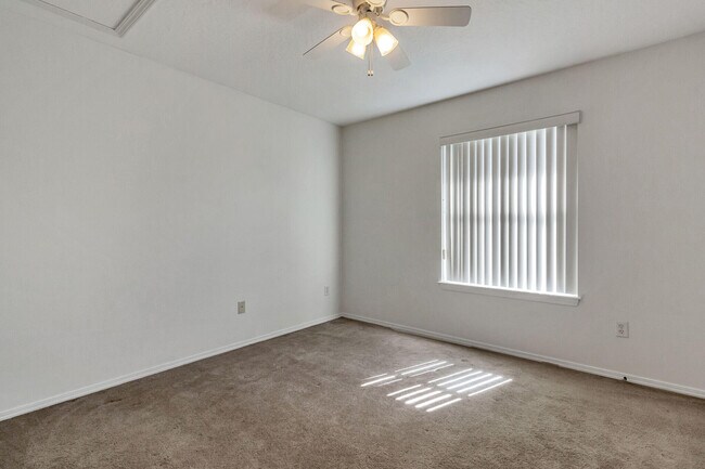 Building Photo - 1840 Shay-Lin Ct
