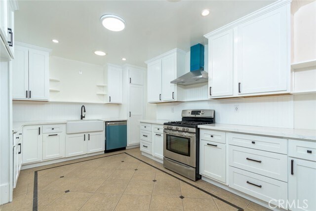 Building Photo - 5124 N Maywood Ave