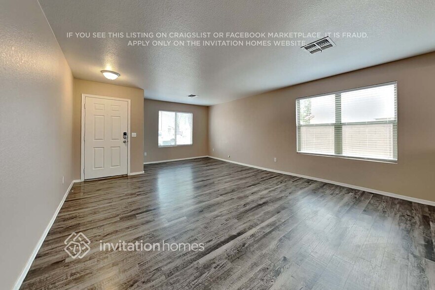Building Photo - 9549 W Monte Vista Rd