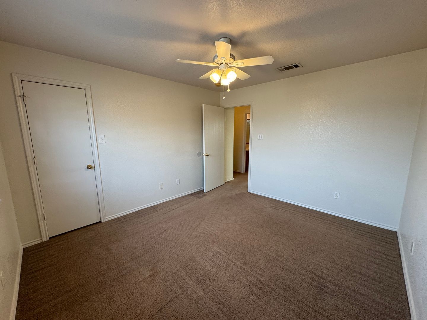 Building Photo - 1602 Aztec Trce