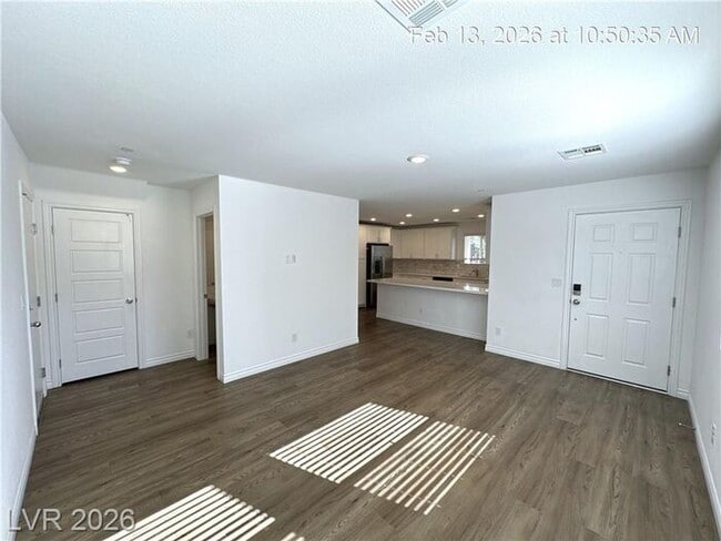 Building Photo - Stylish Gated Northwest Townhome with Open Living & Modern Finishes!