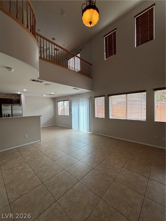 Building Photo - 10392 Lady Angela St