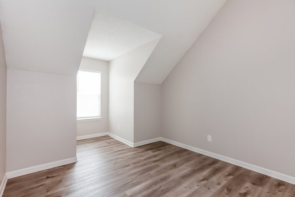 Building Photo - 905 Grassy Patch Ln