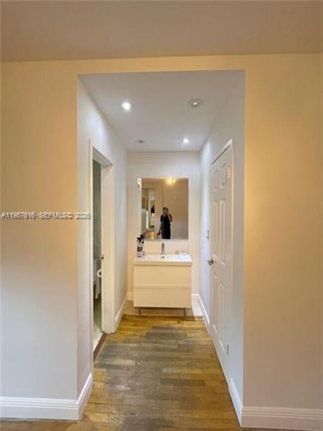 Building Photo - 7312 Gary Ave