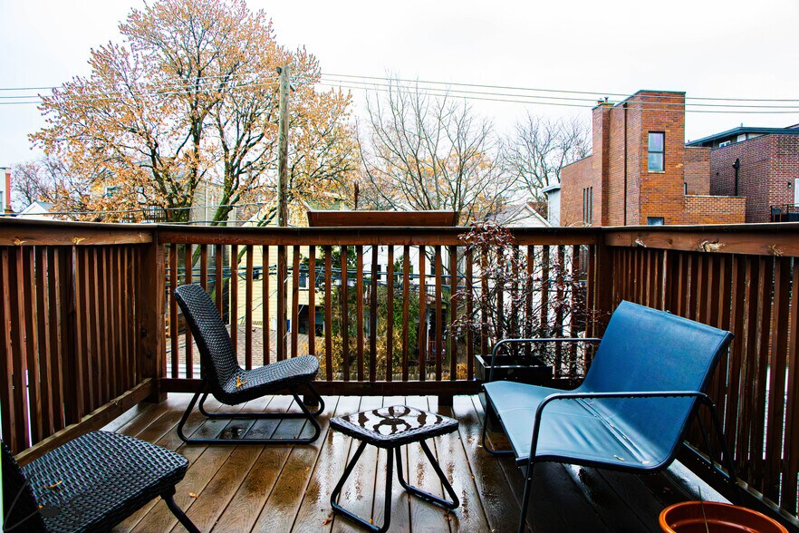 Building Photo - 1023 N Winchester Ave