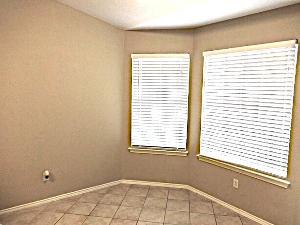 Building Photo - 2131 Jester Farms