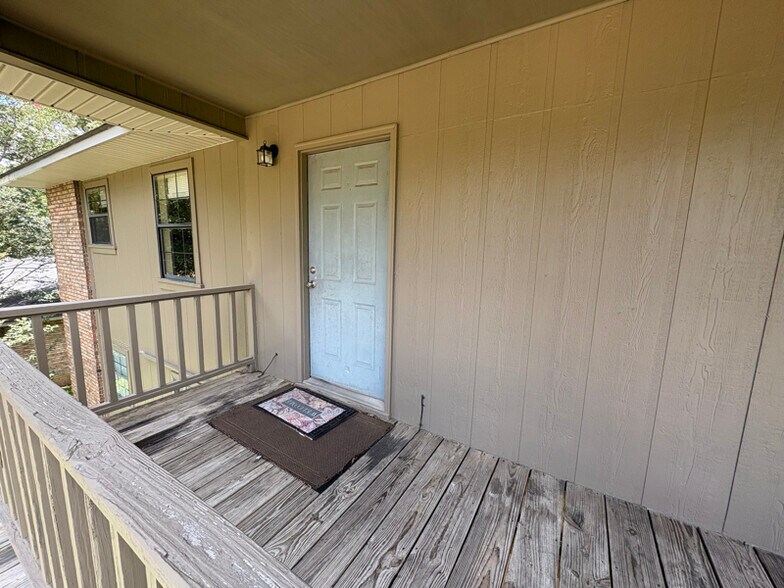 Building Photo - 576 Halbert Heights Rd