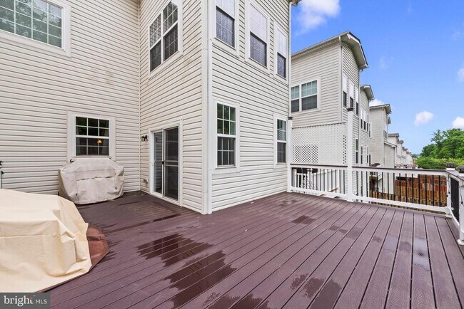 Building Photo - 23215 Tradewind Dr
