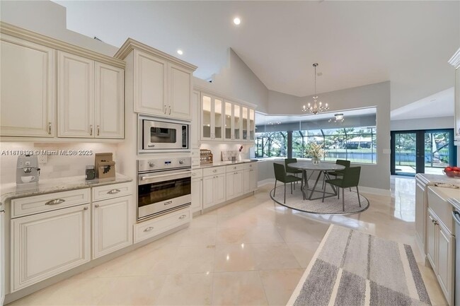 Building Photo - 1180 Manor Ct