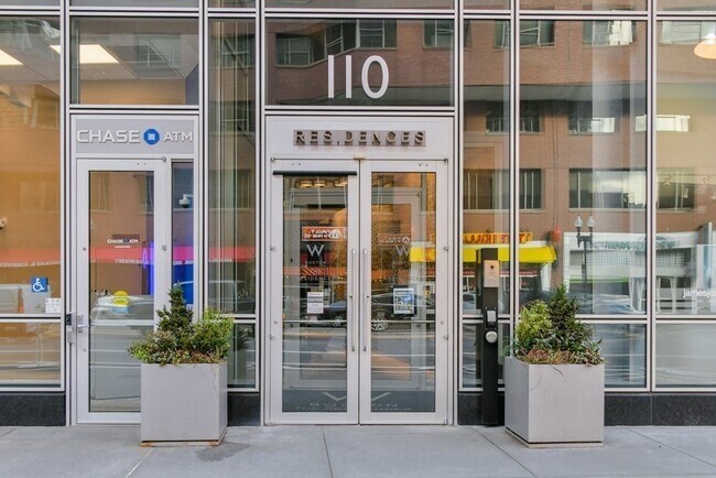 Building Photo - 110 Stuart St