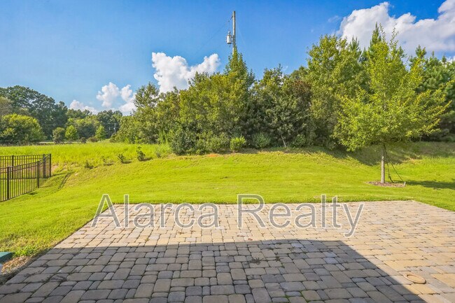 Building Photo - 12824 Hindcross Dr