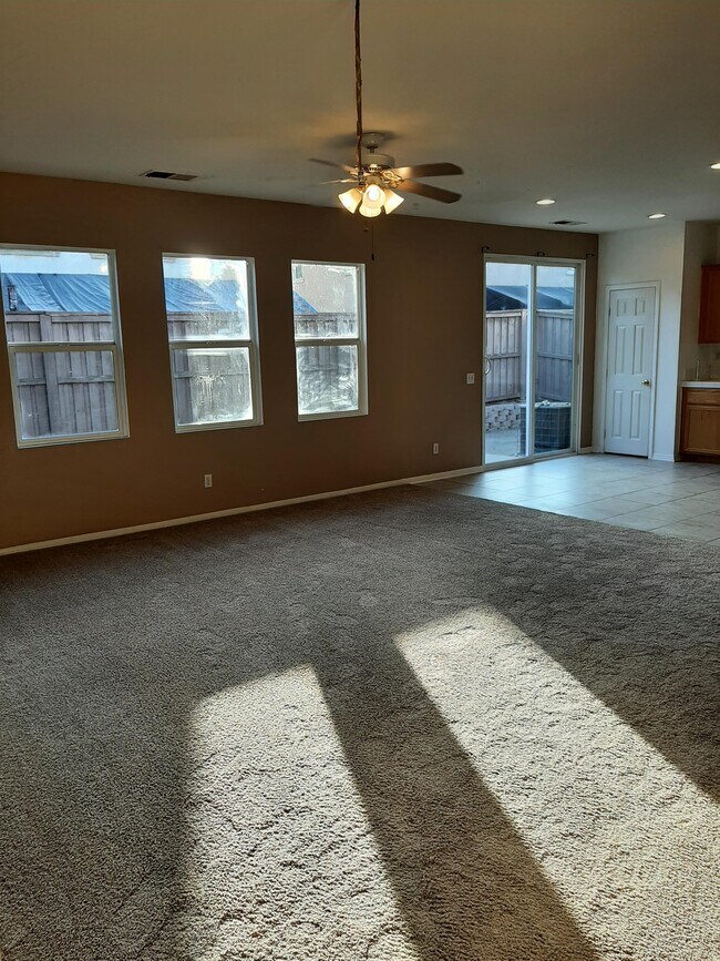 Building Photo - 1060 Indiangrass Dr