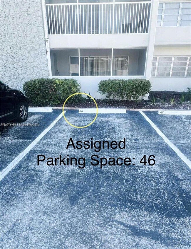 Building Photo - 330 SE 2nd St