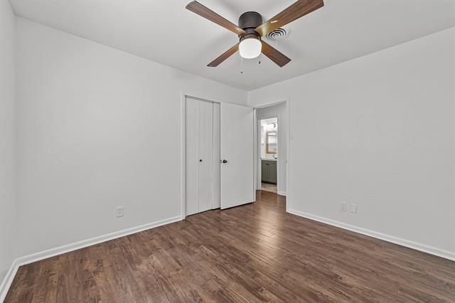 Building Photo - 8604 Graywood Dr