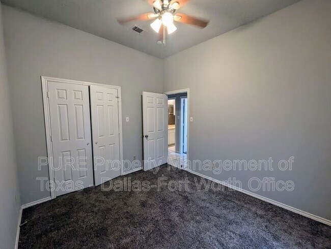 Building Photo - 7313 Century Dr