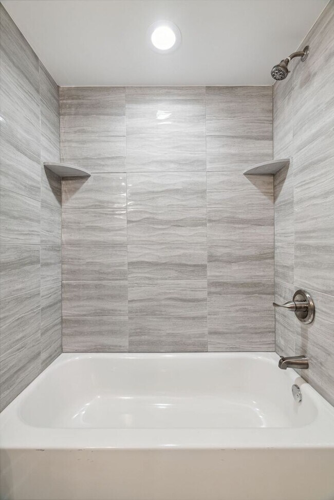 Building Photo - 2429 N 3rd St